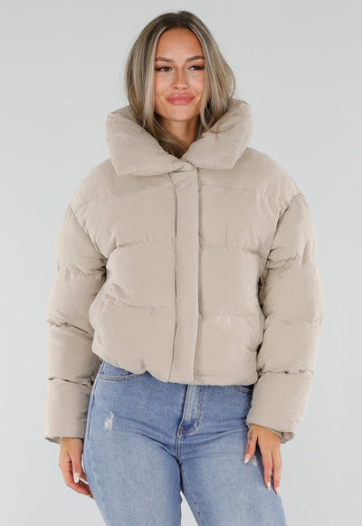 Zachte Beige Puffer Jas met Capuchon en Hoge Kraag