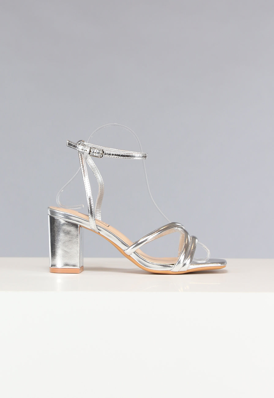 Metallic Zilveren Strap Hakken met Lage Hak