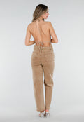 Beige Halter Top met Fringe Zoom en Open Rug