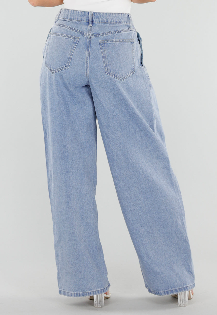 Lichtblauwe Wide Leg Jeans met Plooidetail en Hoge Taille