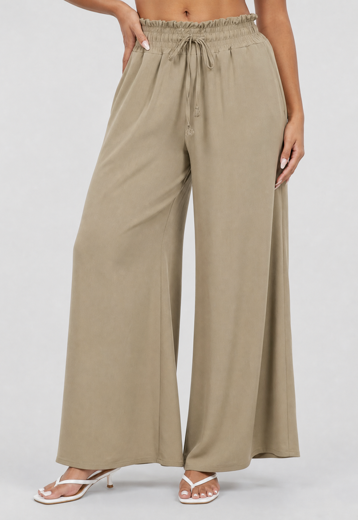 Taupe Wide Leg Broek met Smock Taille en Strikkoord
