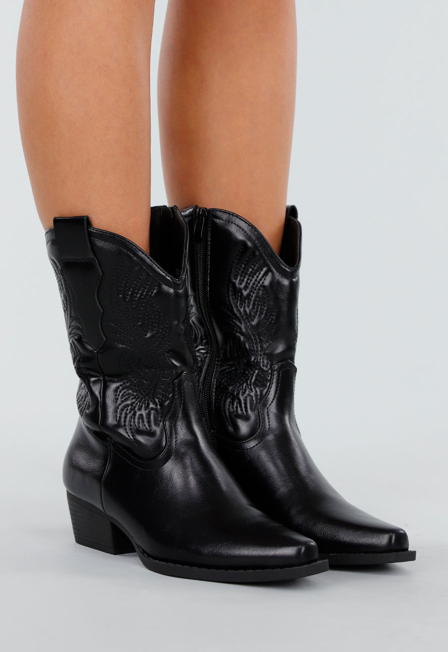 Zwarte Cowboylaarzen met Stikseldetail en Lage Hak
