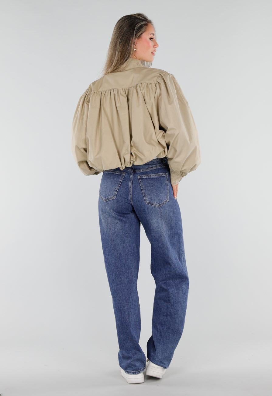 Beige Korte Jas met Hoge Kraag en Volumineuze Lange Mouwen