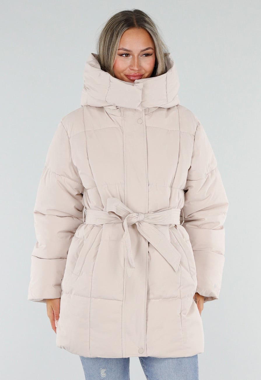 Beige Gewatteerde Winterjas met Capuchon en Ceintuur