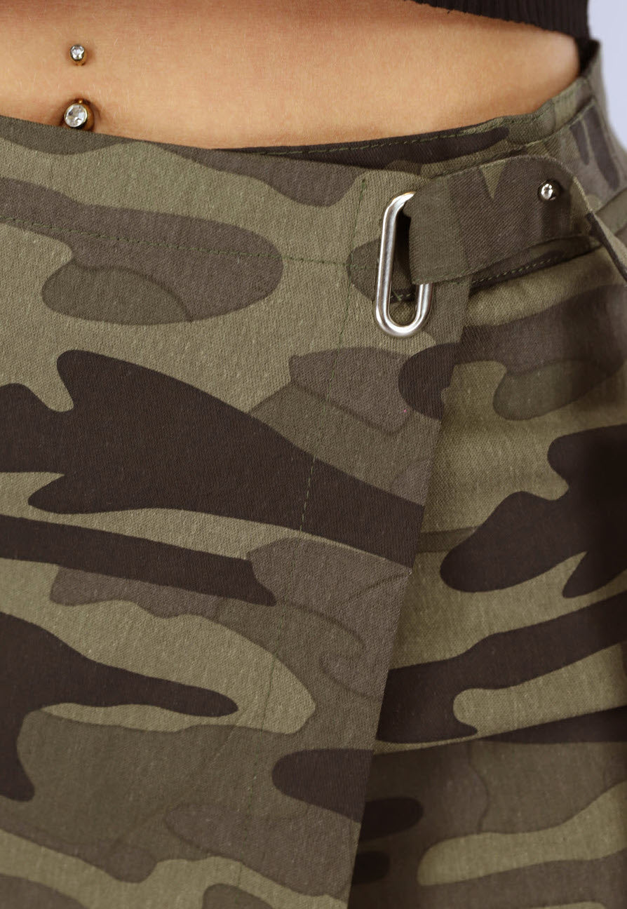 Camouflage Print Skort met Riem Detail