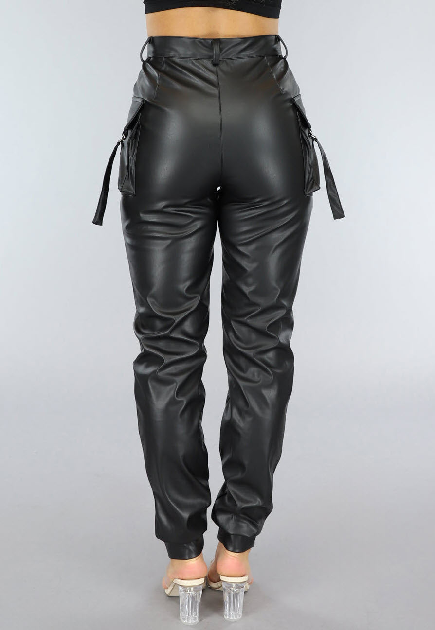 Lange Zwarte Lederlook Cargo Broek