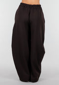 Bruine Wijde Barrel Pantalon met Witte Strepen en Plooien