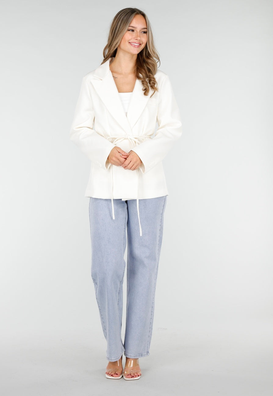 Witte Blazer met Ceintuur
