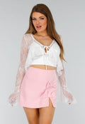 Wit Kanten See-Through Stretch Top met Striksluiting en Trompet Mouwen