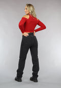 Rode Ribstof Top met Off Shoulder Detail