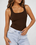 Bruin Rib Hemdje met Stretch en Brede Bandjes