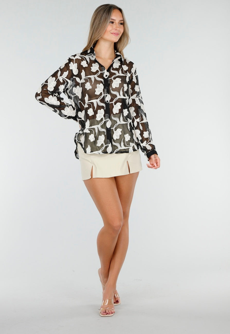 Zwarte Doorschijnende Blouse met Beige Bloemenborduursel en Lange Mouwen