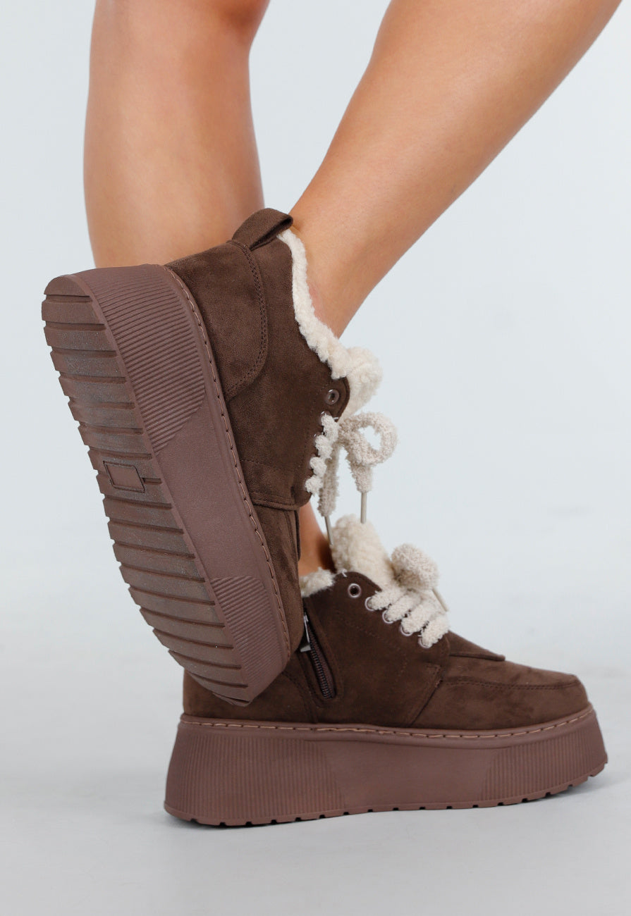 Donkerbruine Suède Sneakers met Plateauzool En Warme Voering