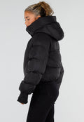 Zwarte Korte Gewatteerde Puffer Winterjas met Capuchon