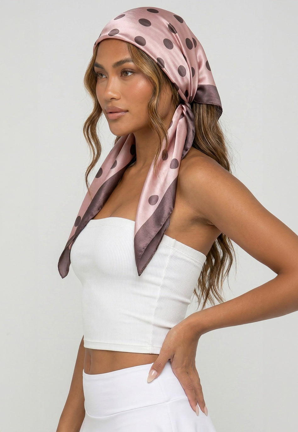 Roze Polkadot Satijnen Bandana met Donkerbruine Rand
