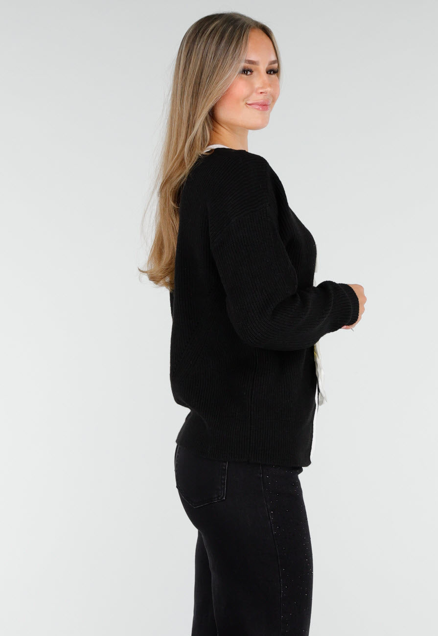 Zwarte Cardigan met Witte Striksluiting en Lange Mouwen