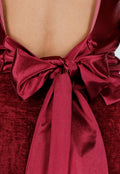 Bordeaux Satijnen Stretch Top met Strik en Open Rug