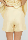 Gele Mouwloze Blazer Set met Ceintuur en Shorts