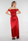 Felrode Off Shoulder Maxi Jurk in Satijn