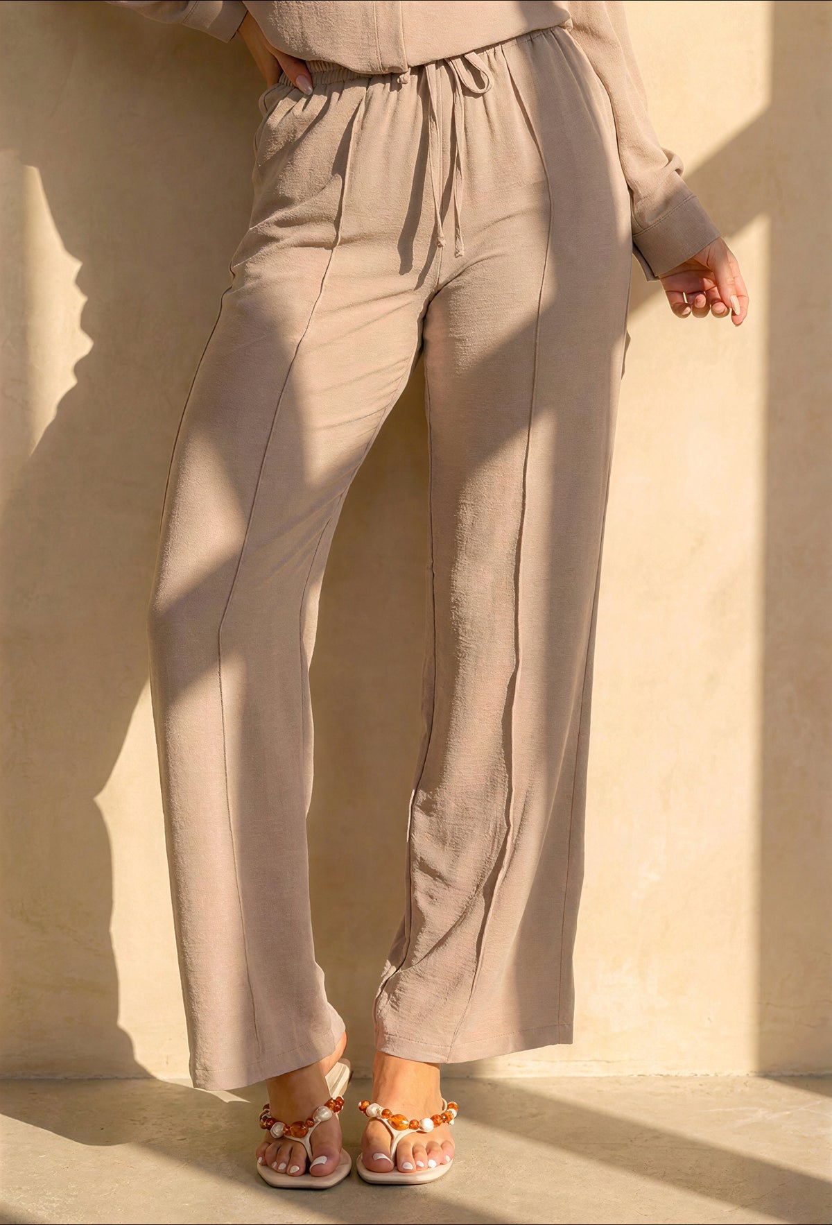 Beige Wide Leg Broek met Elastische Taille en Strikkoord