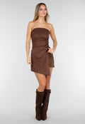 Bruine Strapless Suede Top met Stretch en Plooien