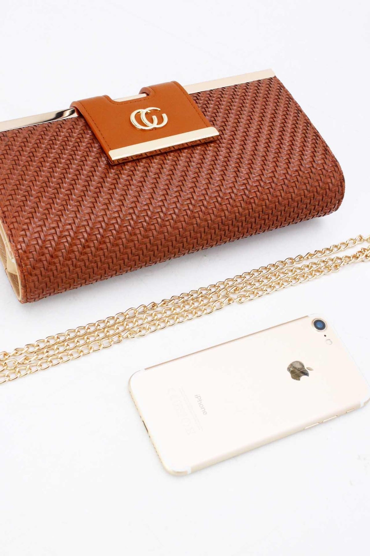 Cognackleurige Gevlochten Clutch van Imitatieleer met Gouden Schouderketting