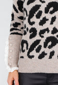 Gebreide Trui met Panterprint en Kantdetails aan Hals en Mouwen
