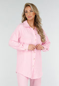 Lichtroze Crinkle Stretch Set met Rechte Broek en Doorknoop Blouse van Luchtige Stof