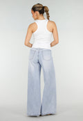 Witte Rib Tanktop met Roze Tekst en Ronde Hals