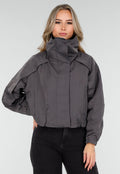 Taupekleurig Cropped Jack met Brede Overslagsluiting