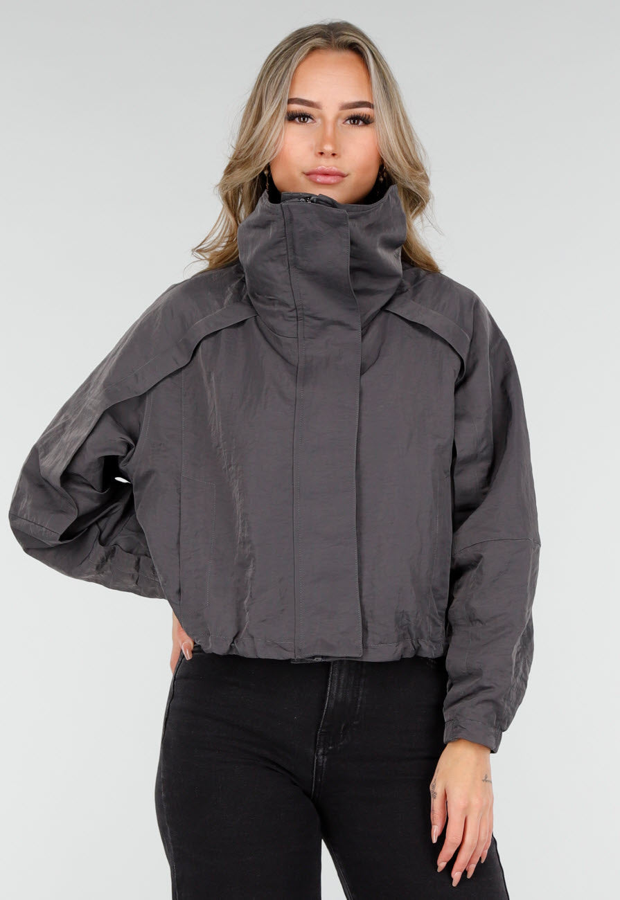 Taupekleurig Cropped Jack met Brede Overslagsluiting