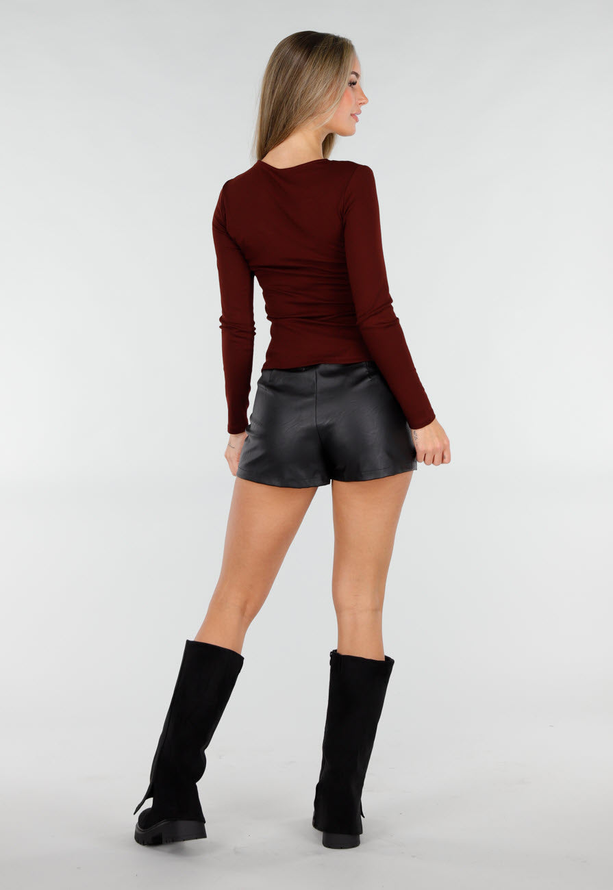 Bordeaux Top met Cut Out Detail