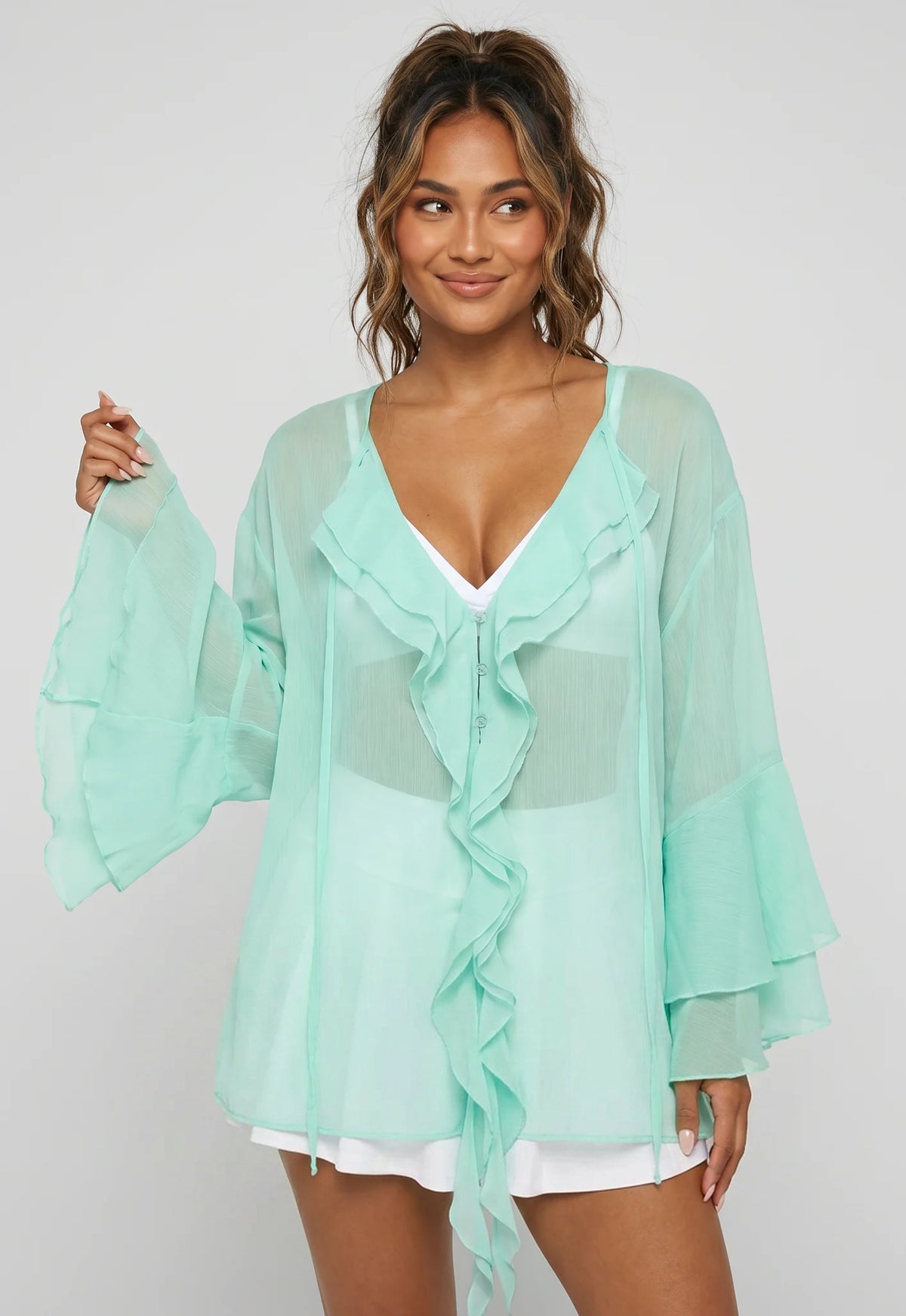 Mintgroene Chiffon Blouse met Ruches en Knoopsluiting