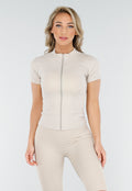 Beige Sportset met Korte Mouwen Jasje, High-Waist Short en Corrigerende Band