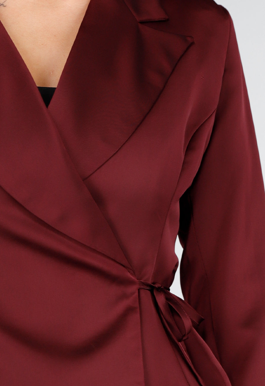 Bordeauxrode Satijnlook Wrap Blazer met Striksluiting