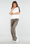 Witte Stretch Two Piece Set met Luipaardprint en Sportieve Strepen