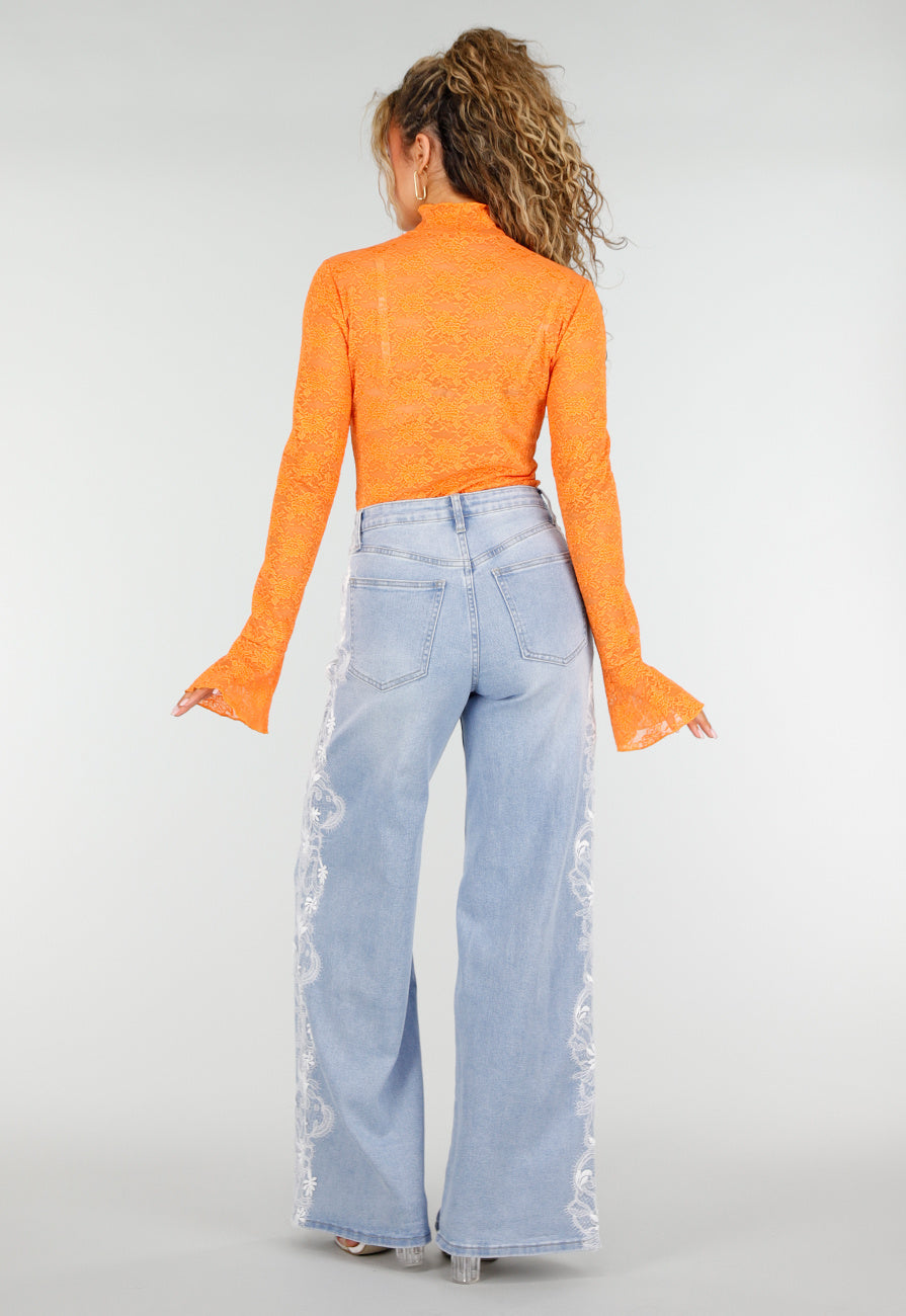 Lichtblauwe Denim Wide Leg Jeans met Kantdetail en Hoge Taille