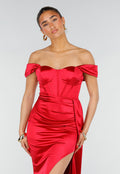 Rode Stretch Satijnen Off Shoulder Maxi Jurk met Split