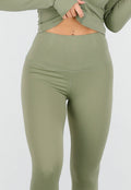 Groene Sportset met Strakke Legging en Sportjack