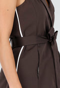 Donkerbruine Two Piece Set met Mouwloos Gilet en Rechte Broek met Witte Strepen