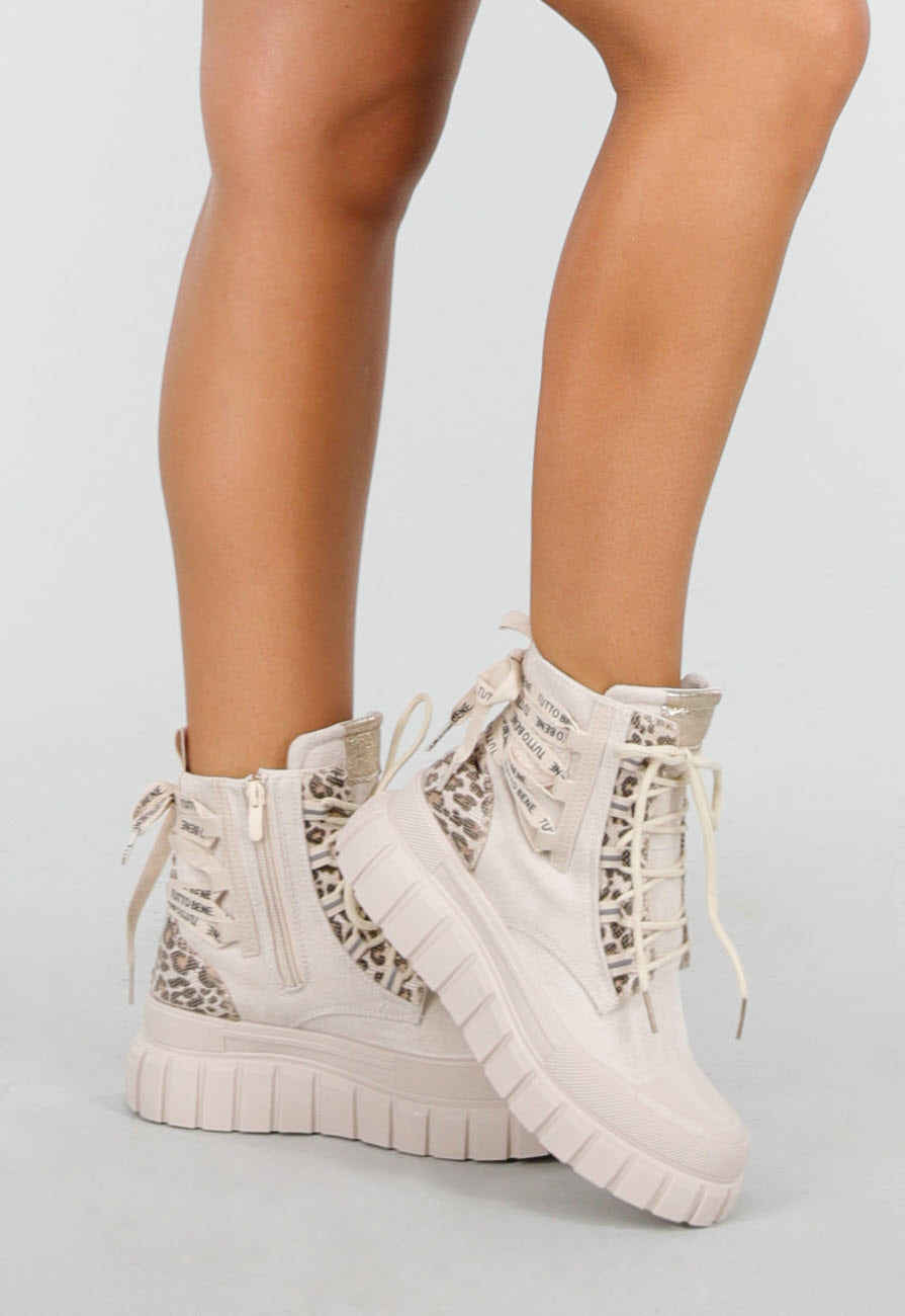 Beige Leopard Suede Bikerbooks met Sierveters en Rits