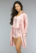 Roze Satijnen 3-Piece Pyjama met Kimono