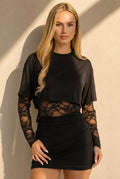 Zwarte Crop Top met Lange Kanten Mouwen en Kanten Taille