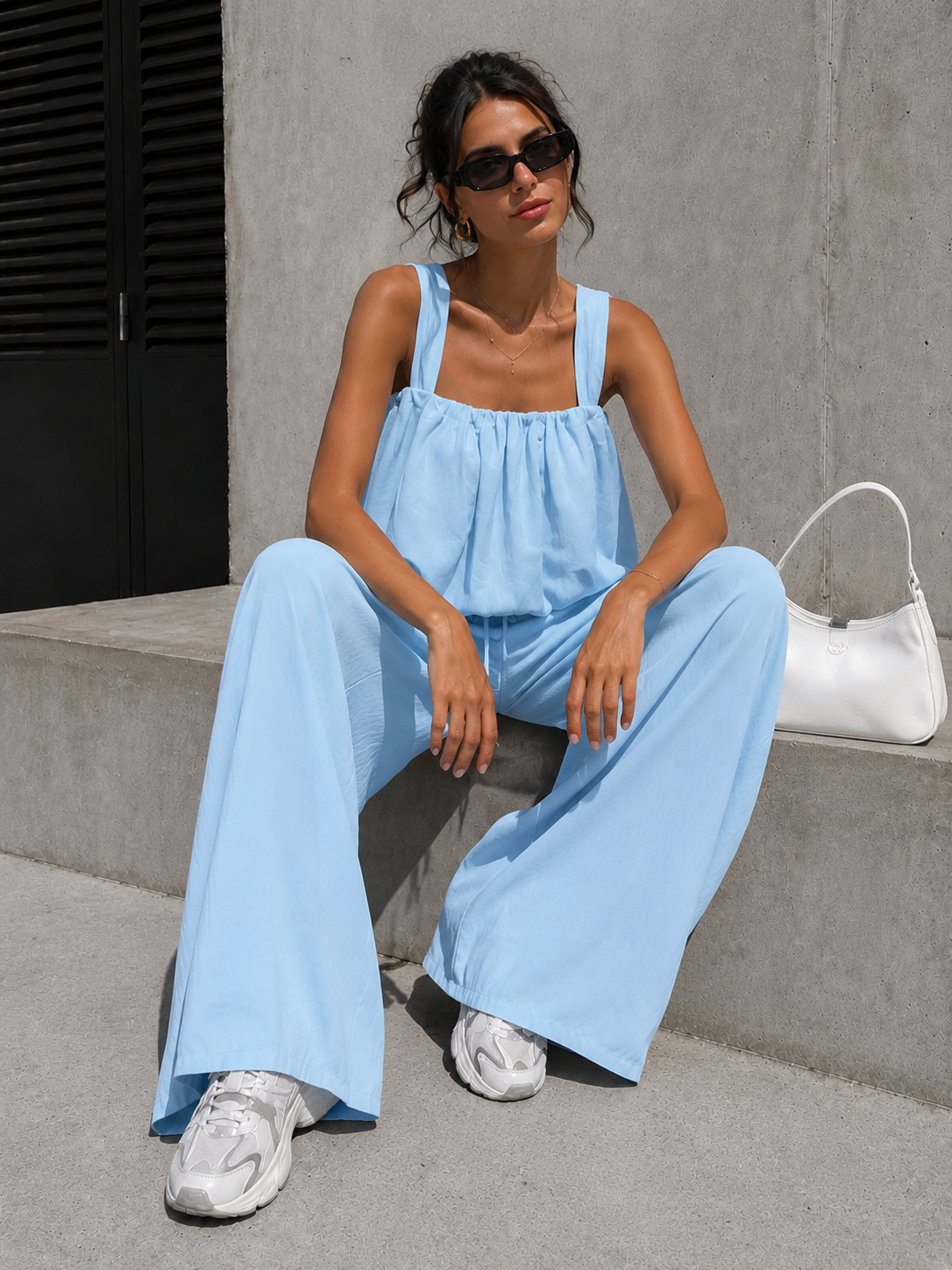 Lichtblauwe Stretch Two Piece Set met Mouwloze Top en Wide Leg Broek