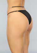 Zwarte Tanga Slip met Zilveren Buikketting