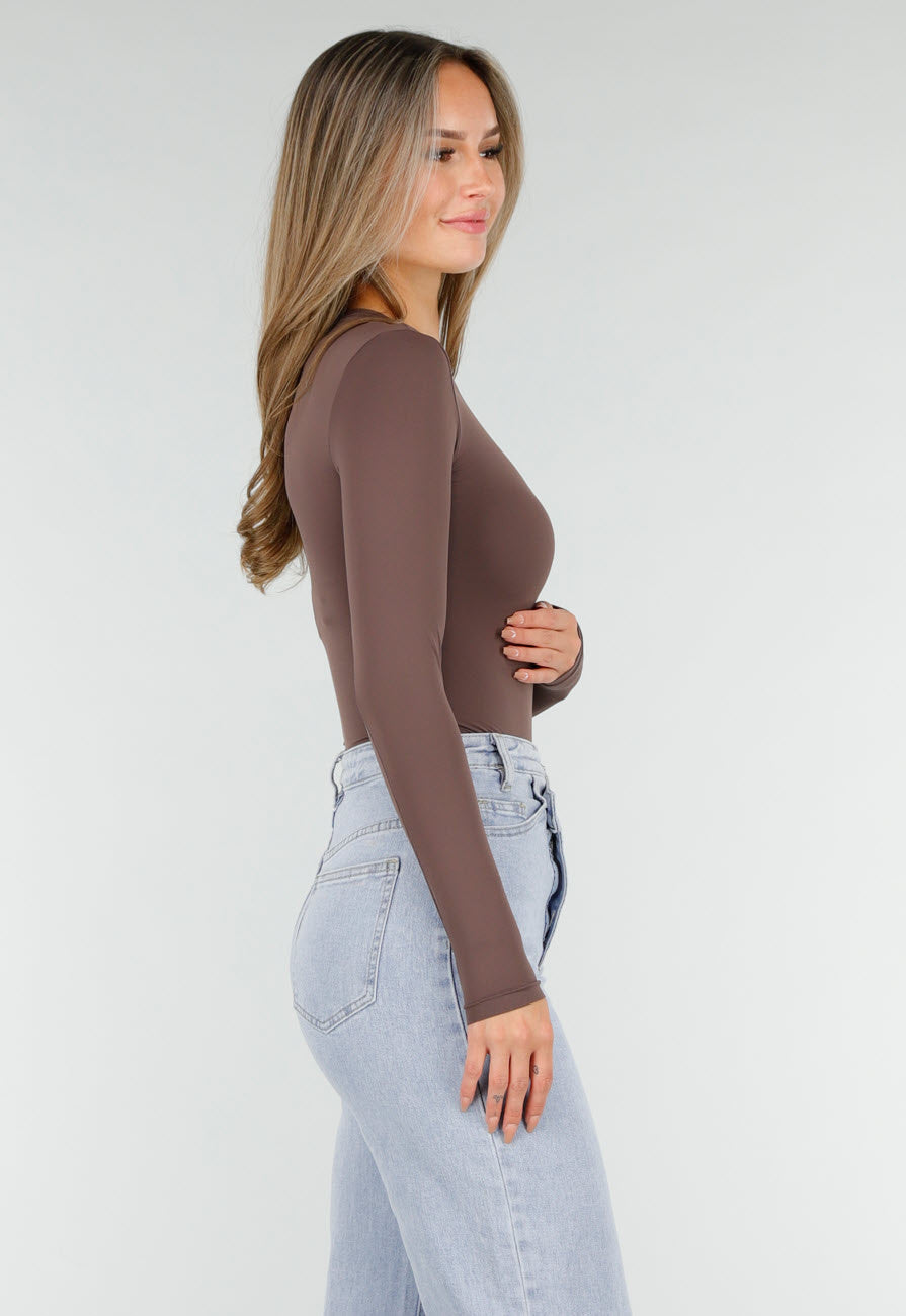 Bruine String Bodysuit met Lange Mouwen en Stretch