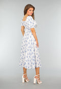 Witte Lange Jurk met Blauwe Bloemenprint en Split