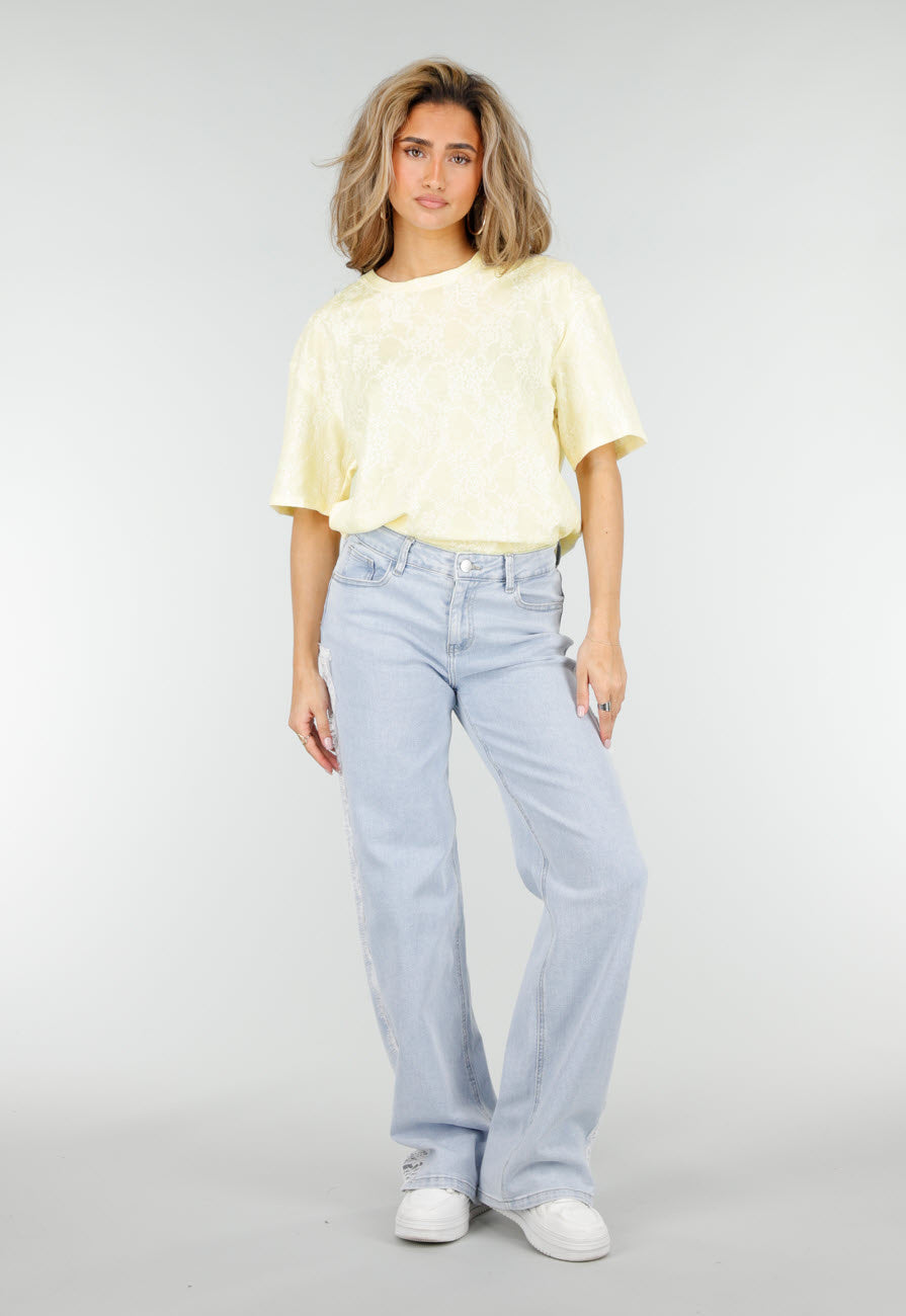 Butter Yellow Kanten T-shirt met Korte Mouwen en Ronde Hals