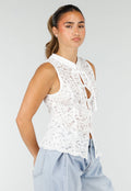 Witte Kanten Mouwloze Top met Opstaande Hals