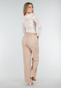 Witte Kant Bodysuit met Stretch en Beige Onderlaag